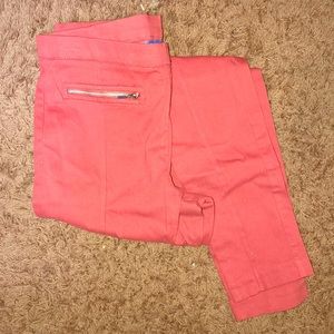 Simply styled women pants size 4